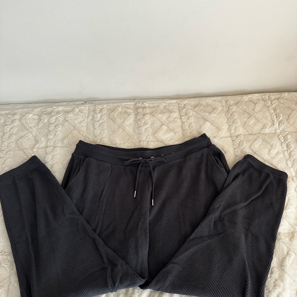 Women’s  Black Waffle Knit Pants